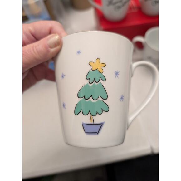 Set Of 4 Vintage Merry Brite Porcelain MERRY CHRISTMAS Mugs: Whimsical - Picture 3 of 8